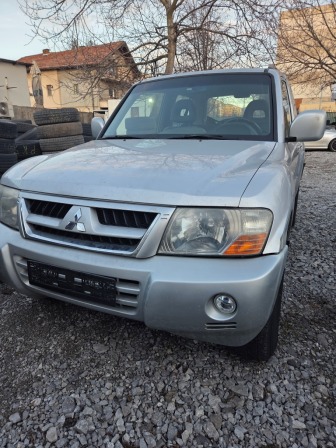 Mitsubishi Pajero 2.5