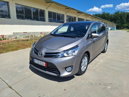 Toyota Corolla Verso 1,6 D4d 2014г