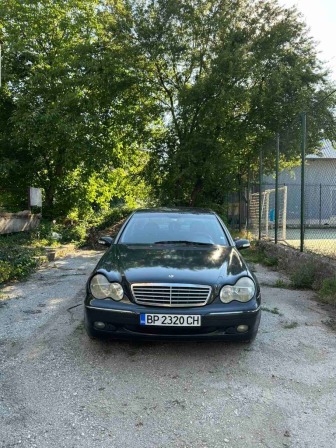 Mercedes-Benz C 220 2,2ЦДИ КЛИМАТРО