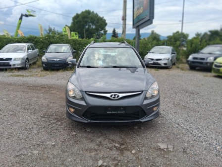 Hyundai i30 1.6 PREMIUM