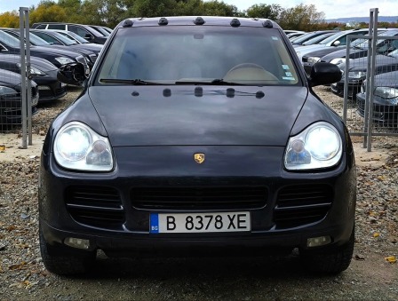 Porsche Cayenne 4.5 lpg