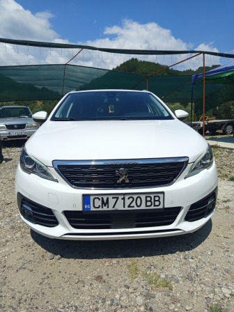 Peugeot 308 1,2 Бензин