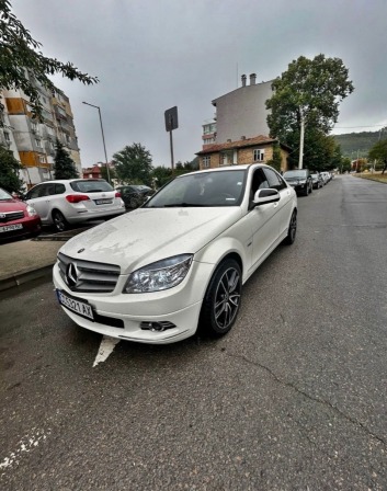 Mercedes-Benz C 320