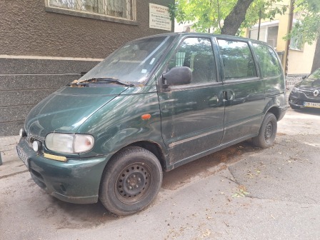 Nissan Serena 2,3d