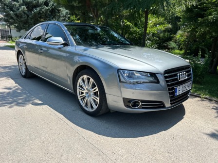 Audi A8 4.2