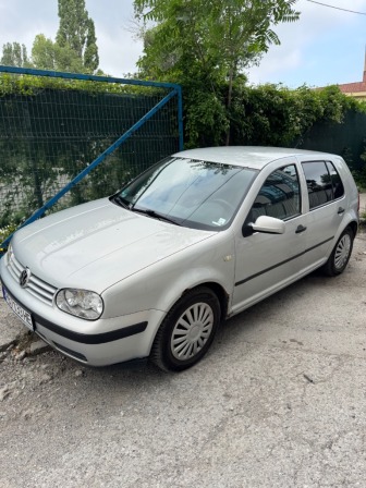 VW Golf 2.0