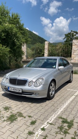 Mercedes-Benz E 270