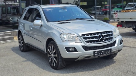 Mercedes-Benz ML 500 5.5V8 Face CH