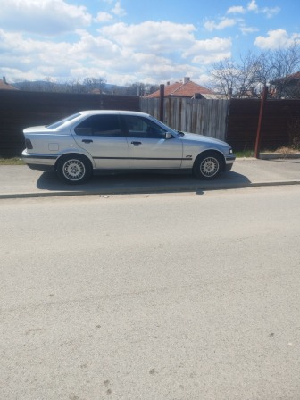 BMW 318 1.8 i