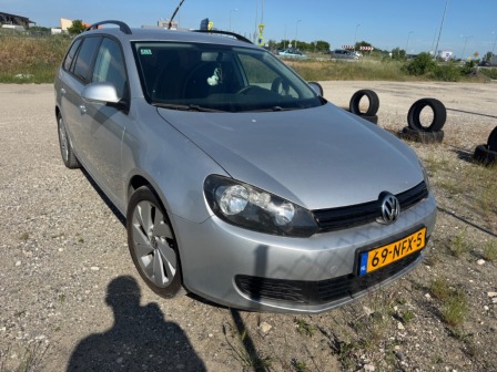 VW Golf