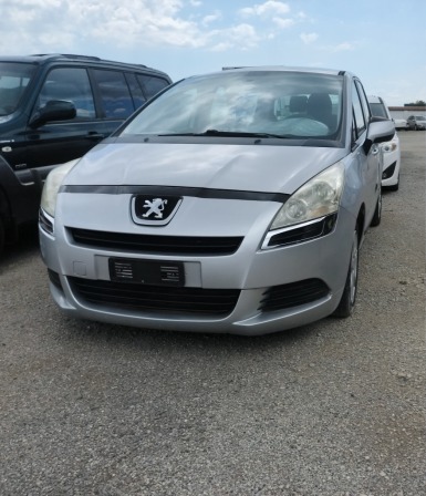 Peugeot 5008 1.6 бензин