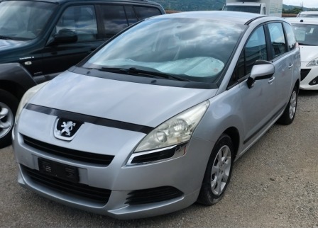 Peugeot 5008 1.6 бензин