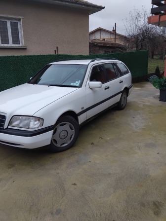 Mercedes-Benz C 180
