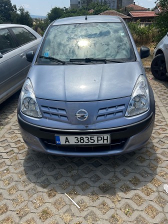 Nissan Pixo