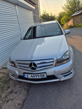 Mercedes-Benz C 220 2.2