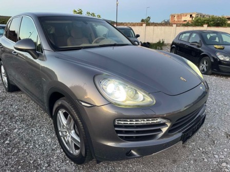 Porsche Cayenne 3.0TDI KEYLESS