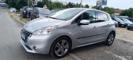 Peugeot 208 1.6.iбензин