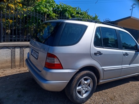 Mercedes-Benz ML 270