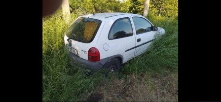 Opel Corsa 1000 бензин