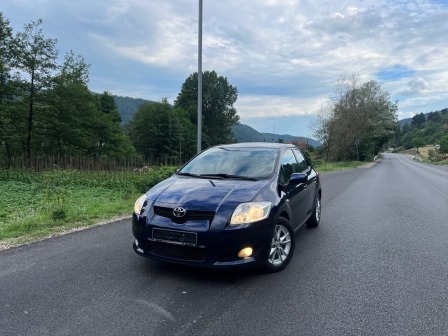 Toyota Auris 2.0D-4DГермания