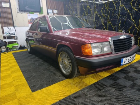 Mercedes-Benz 190