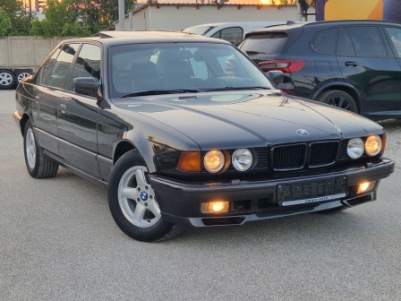 BMW 750 E32 M70 V12