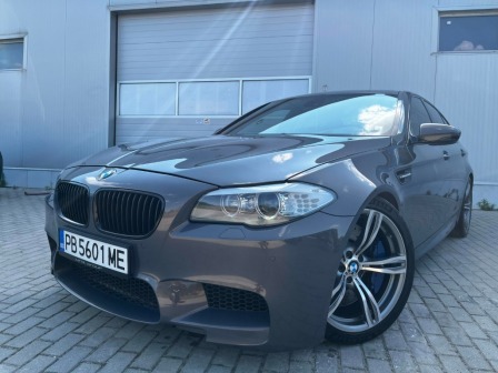 BMW M5 4.4 V8 BITURBO