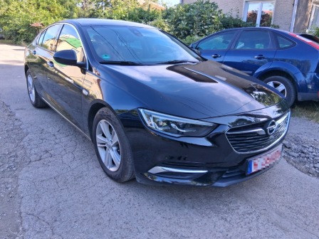 Opel Insignia 2.0 ТДЦИ Автома