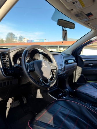 Mitsubishi Outlander 2,4 AWD