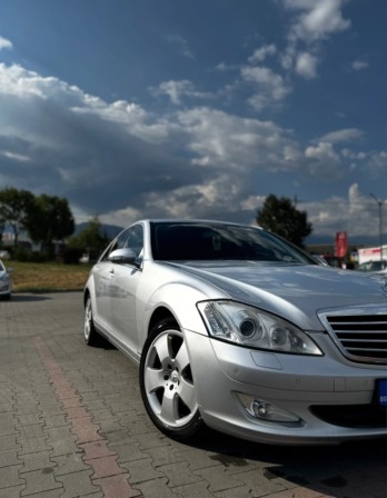 Mercedes-Benz S 320