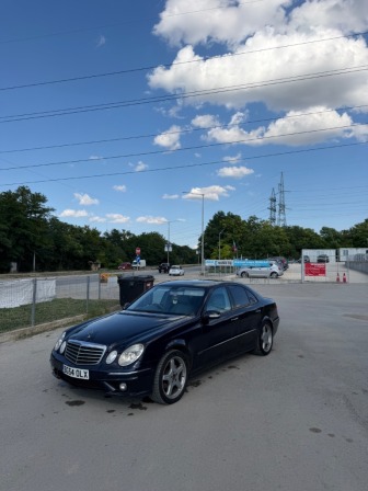 Mercedes-Benz E 320 3.2