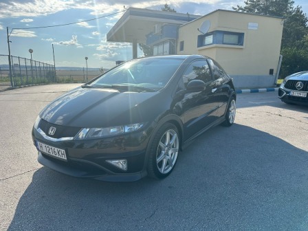 Honda Civic 1.8 Бензин
