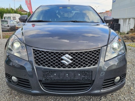 Suzuki Kizashi Swiss 4x4