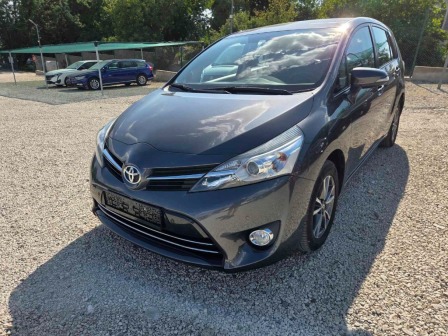 Toyota Verso 1.8i