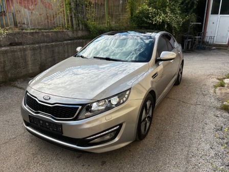 Kia Optima 2.0i/Hybrid