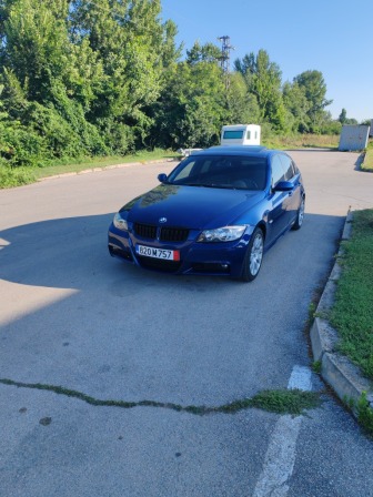 BMW 320 E90