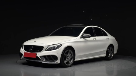 Mercedes-Benz C 250 4MATIC AMG LINE
