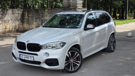 BMW X5 M50D