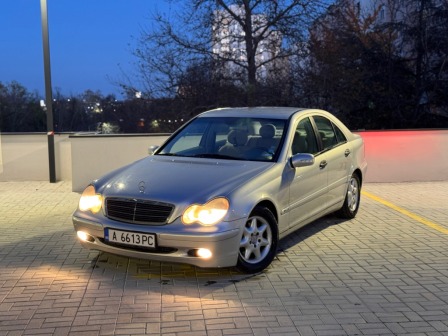 Mercedes-Benz C 220 2.2