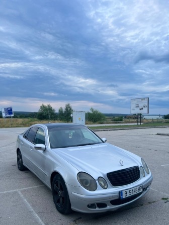 Mercedes-Benz E 270 2.7 CDI