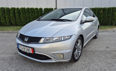 Honda Civic 1.8 i-vtec