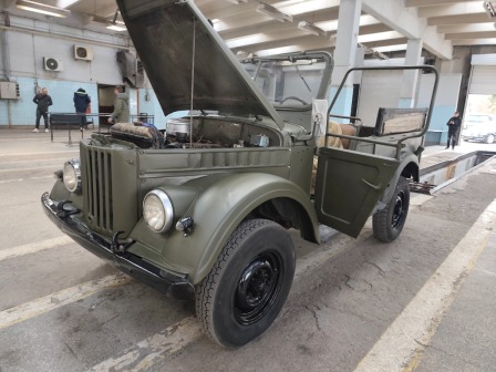 GAZ 69 2400