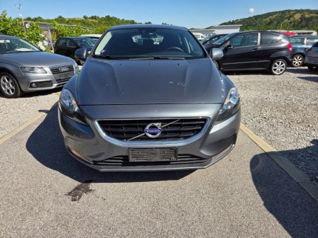 Volvo V40 2000