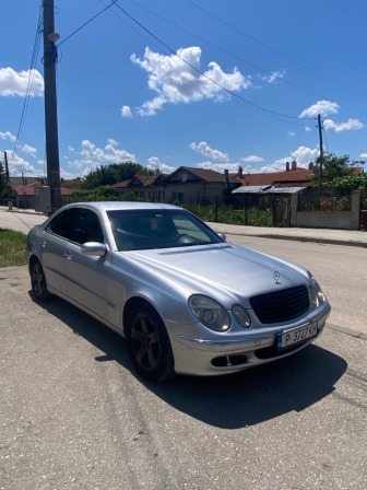 Mercedes-Benz E 270 2.7 CDI
