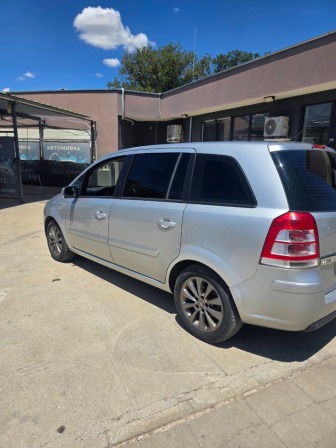Opel Zafira 1.9 cdti FACE