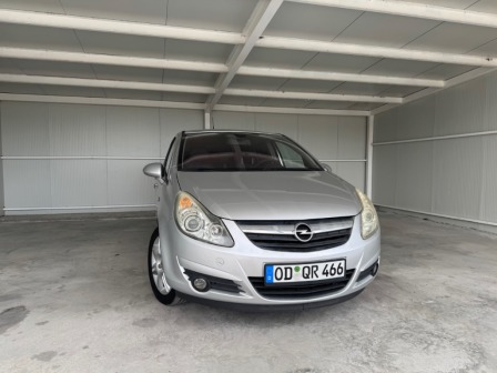 Opel Corsa 1.4-NAVI-КОЖА