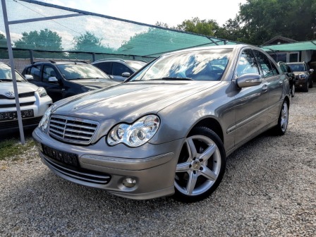 Mercedes-Benz C 220 2.2-150кс