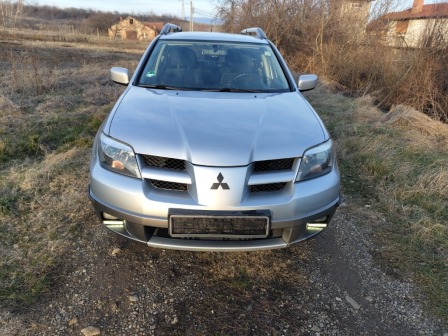 Mitsubishi Outlander 2.4 газ бензин