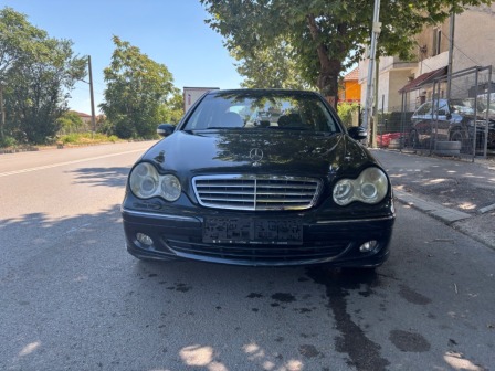 Mercedes-Benz C 220 2.2