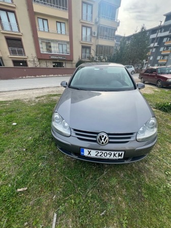 VW Golf 2.0 140